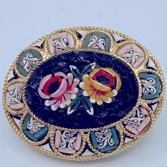 Vintage Signed Italy Gold Toned Micro Mosaic Pin Black,Yellow,Pink,Red & Green - Picture 6 of 6